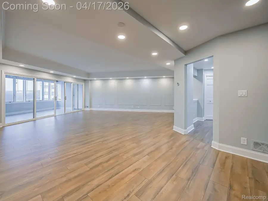 43000 12 Oaks Crescent Drive #5022, Novi, MI 48377 - #3