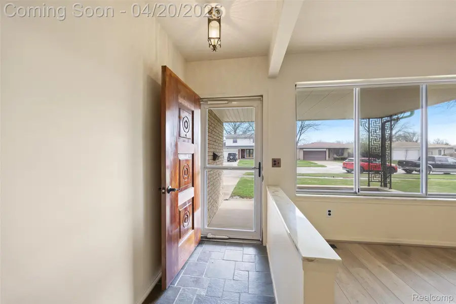 36825 Eton Court, Sterling Heights, MI 48310 - #2