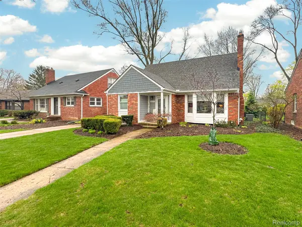 16265 Locherbie Avenue, BeverlyHills, MI 48025