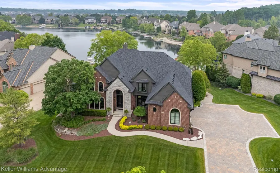 10993 Stoney Point Drive, Green Oak, MI 48178 - #2