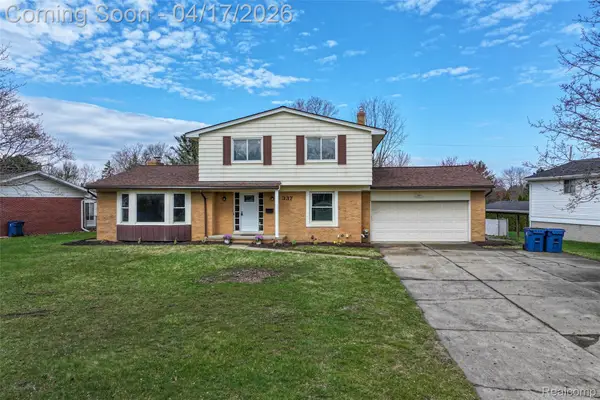 337 Bella Vista Drive, GrandBlanc, MI 48439