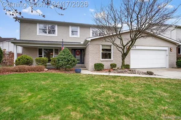3679 Heatherwood Court, RochesterHills, MI 48309