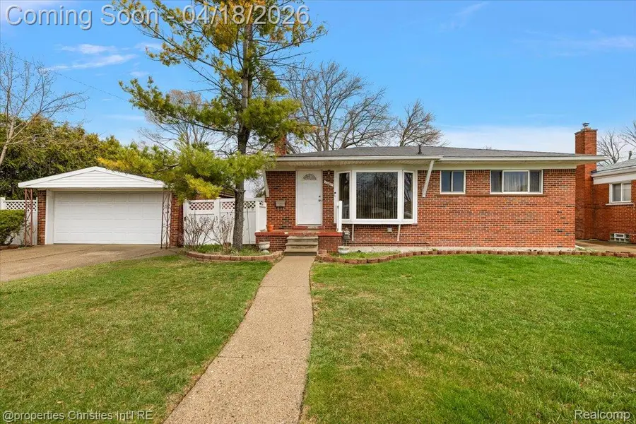 22801 Garfield Street, Saint Clair Shores, MI 48082 - #2