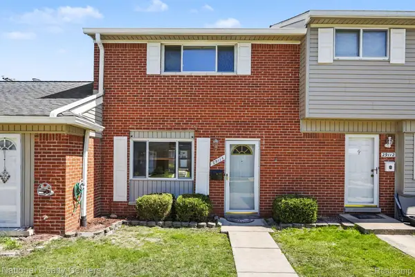 29114 Manchester Street #69, Westland, MI 48185