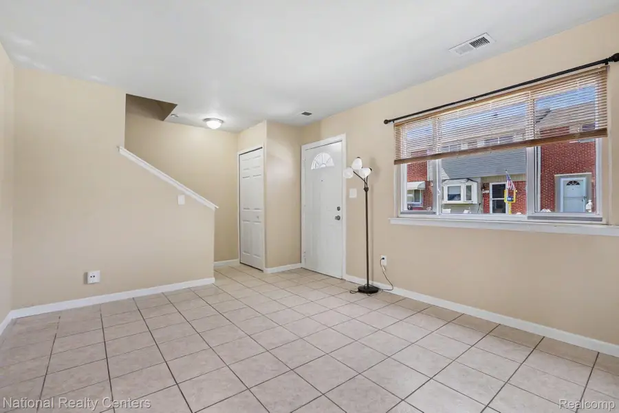 29114 Manchester Street #69, Westland, MI 48185 - #3