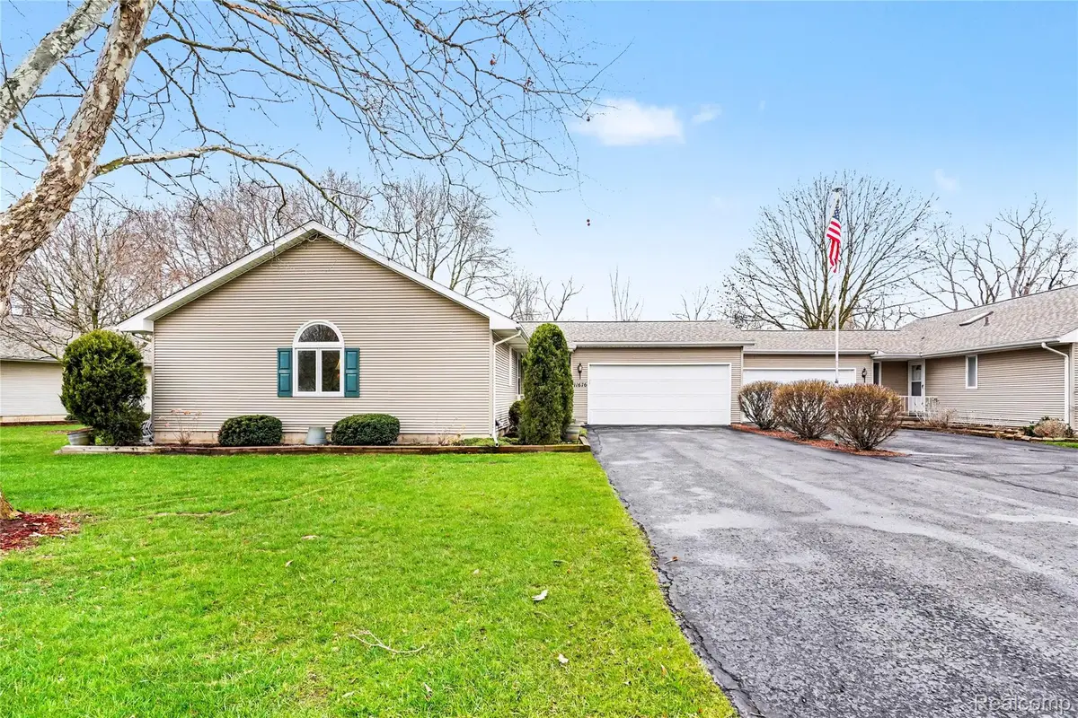 11676 Hawthorne Glen Drive, Grand Blanc, MI 48439 - #1