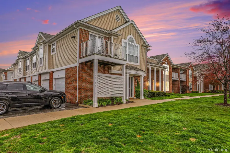 16413 Dominion Drive, Macomb, MI 48044 - #2