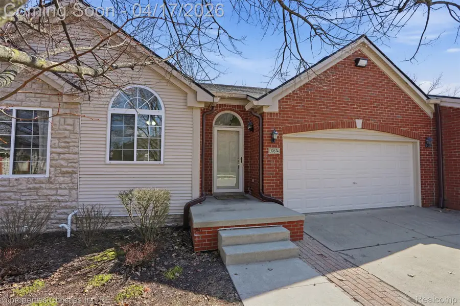 30674 Ardmore Court, Novi, MI 48377 - #3