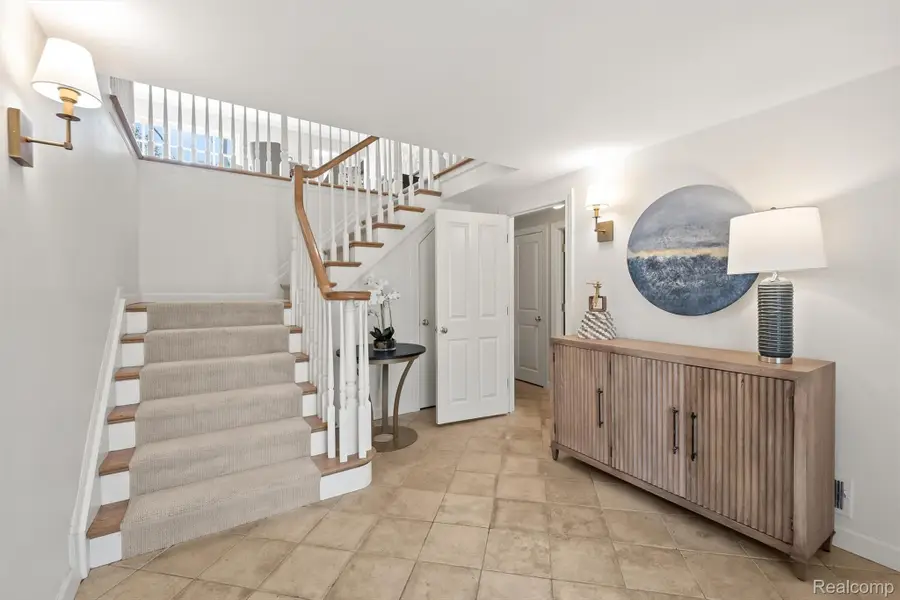 5067 Van Ness Drive, Bloomfield, MI 48302 - #2