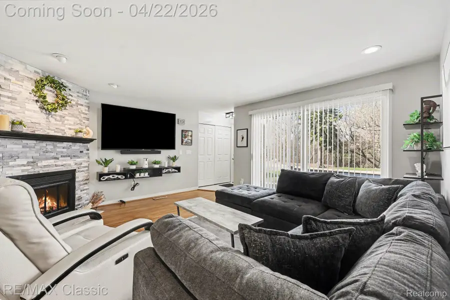 7981 Woodingham #2, West Bloomfield, MI 48322 - #3