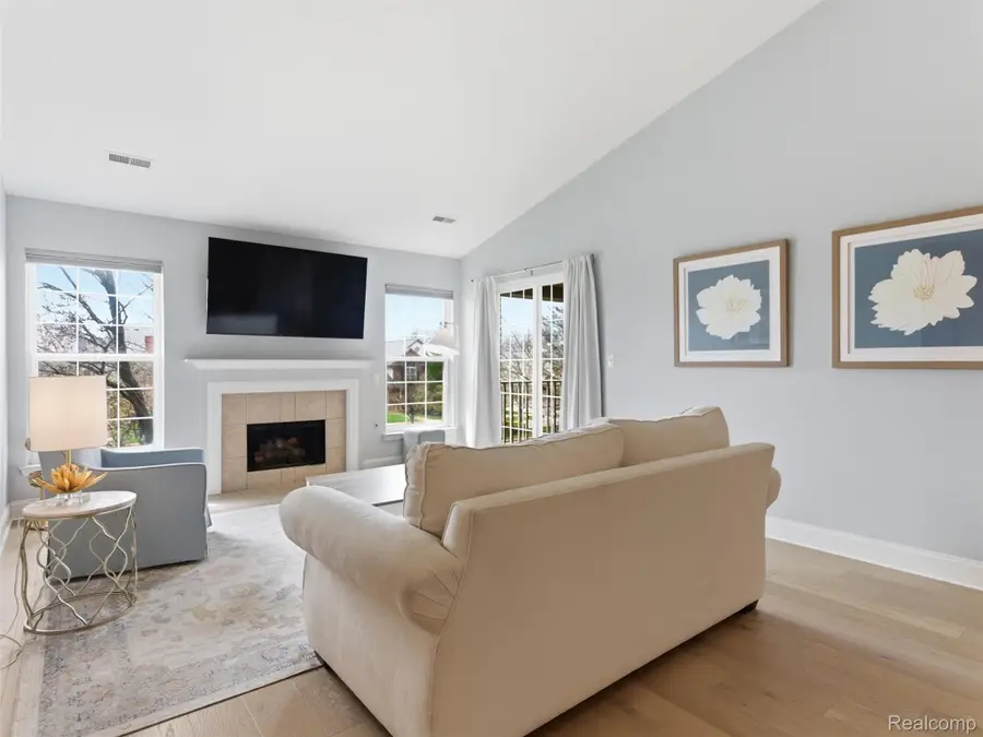 3570 Oakmonte Boulevard, Rochester, MI 48306 - #3