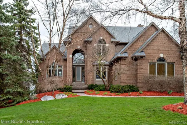 7080 Colony Drive, WestBloomfield, MI 48323