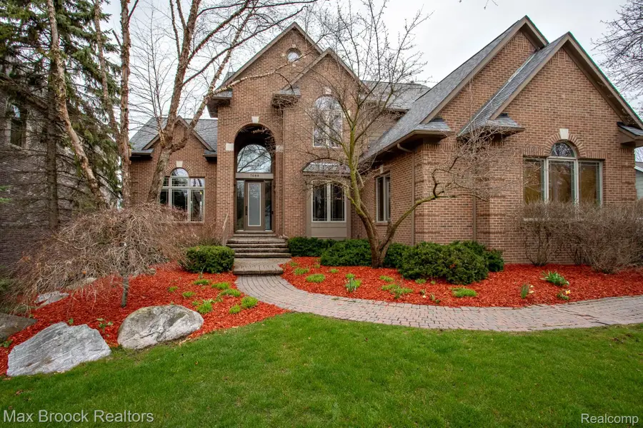 7080 Colony Drive, West Bloomfield, MI 48323 - #2