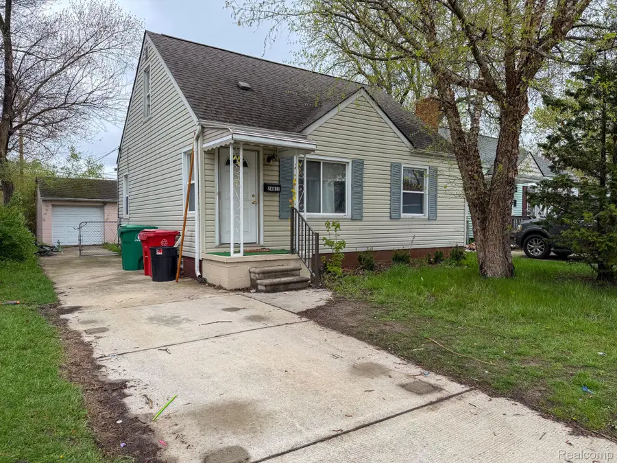 24811 Valley Avenue, Eastpointe, MI 48021 - #2