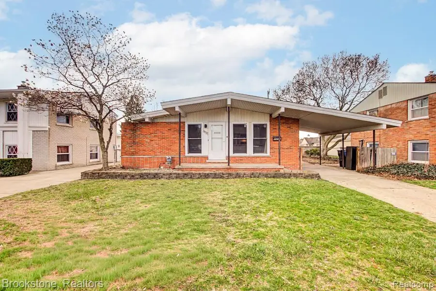 29242 Shirley Avenue, Madison Heights, MI 48071 - #2
