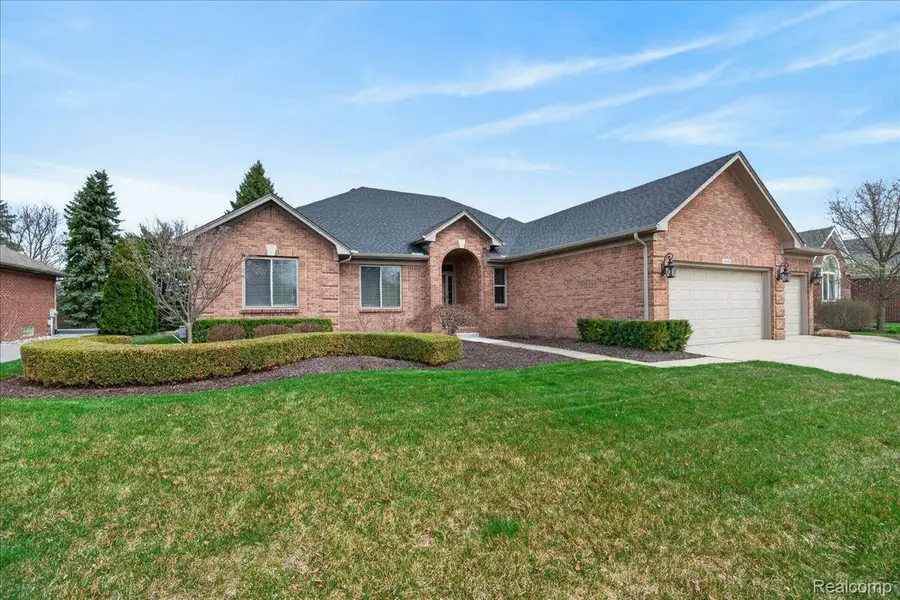 20196 Huron Drive, Clinton Township, MI 48038 - #2