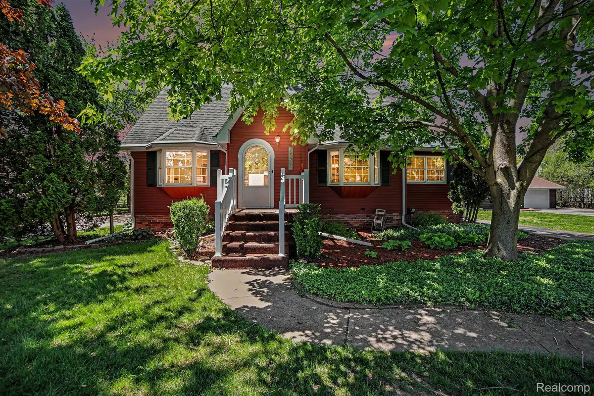 4345 N Michigan Avenue, Saginaw, MI 48604 - #1