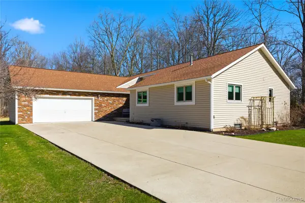 21568 Cass Street, FarmingtonHills, MI 48335
