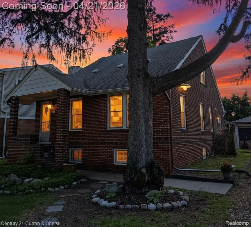 2517 Maplewood Avenue, Royal Oak, MI 48073 - #2