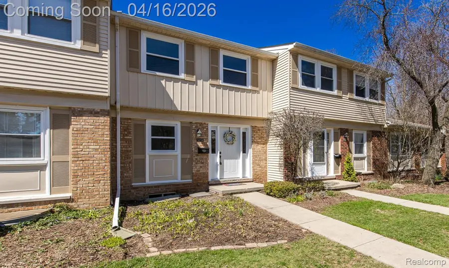 5254 Breeze Hill Place, Troy, MI 48098 - #3