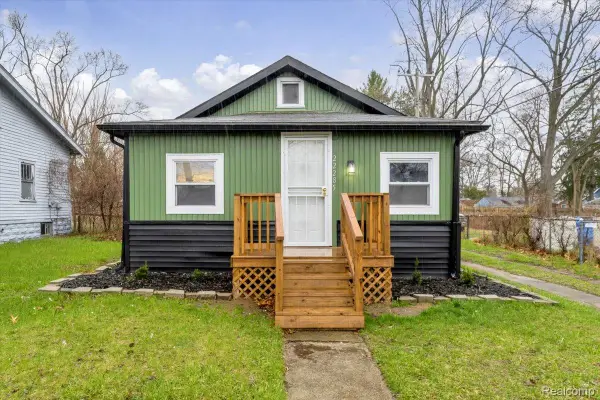 22285 Wyman Street, Detroit, MI 48219