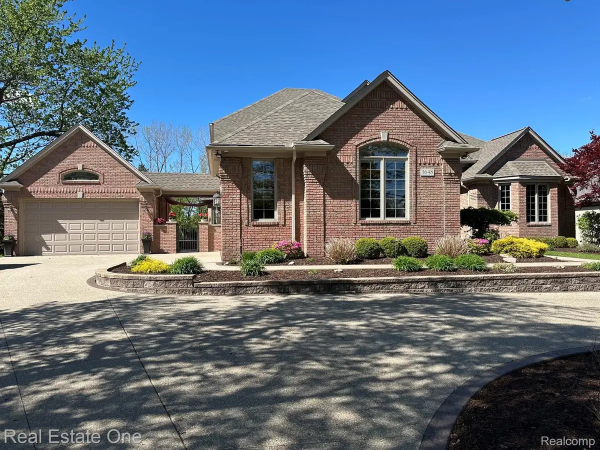 3648 W Tienken Road, Rochester Hills, MI 48306 - #1