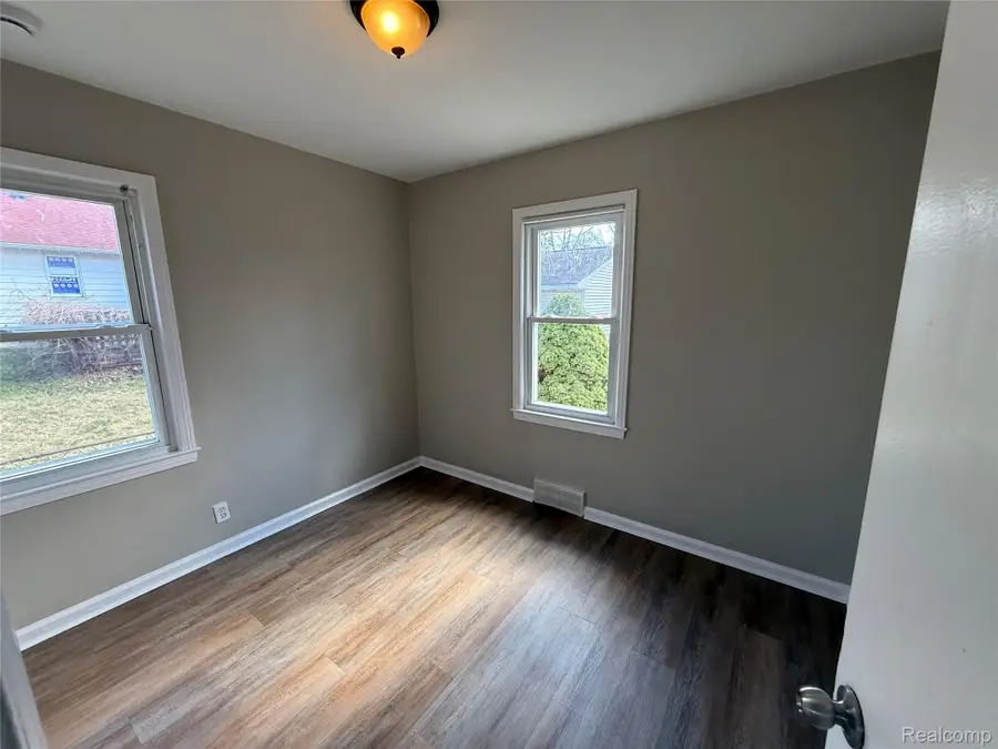 4234 Custer Avenue, Flint, MI 48507 - #3