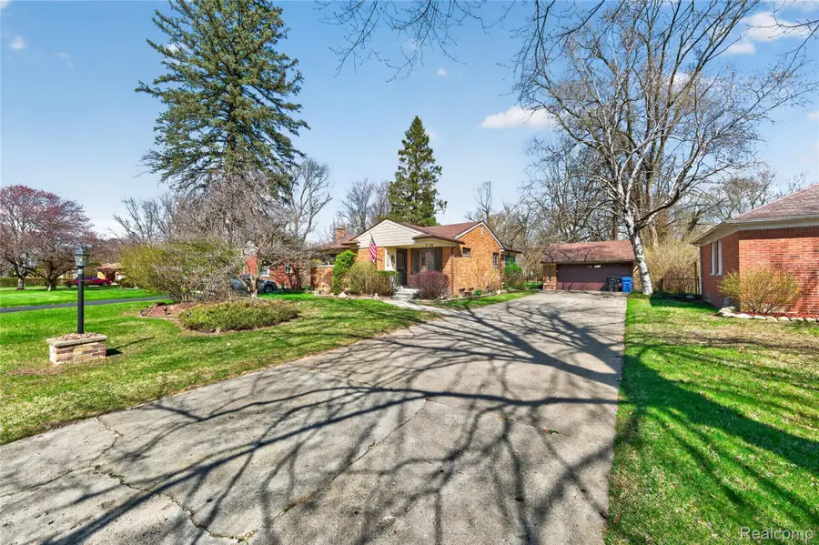 17198 Macarthur Street, Redford, MI 48240 - #3