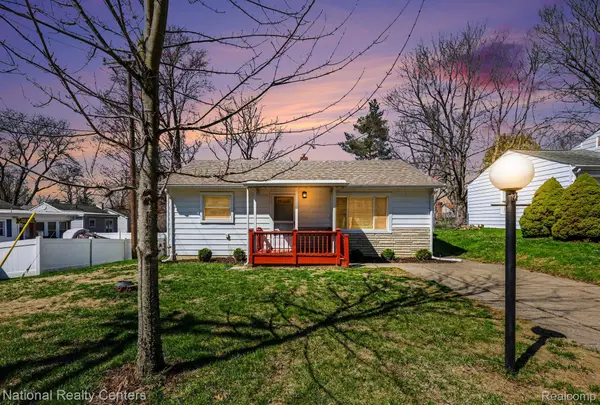 586 Bagley Street, LakeOrion, MI 48362