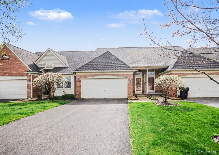 5519 Elmhurst Drive, Trenton, MI 48183 - #2