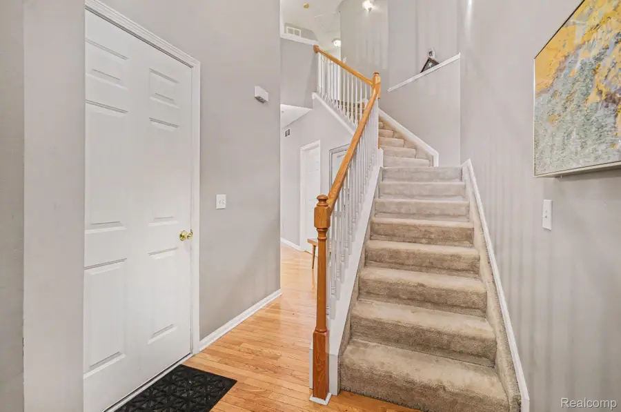 5519 Elmhurst Drive, Trenton, MI 48183 - #3