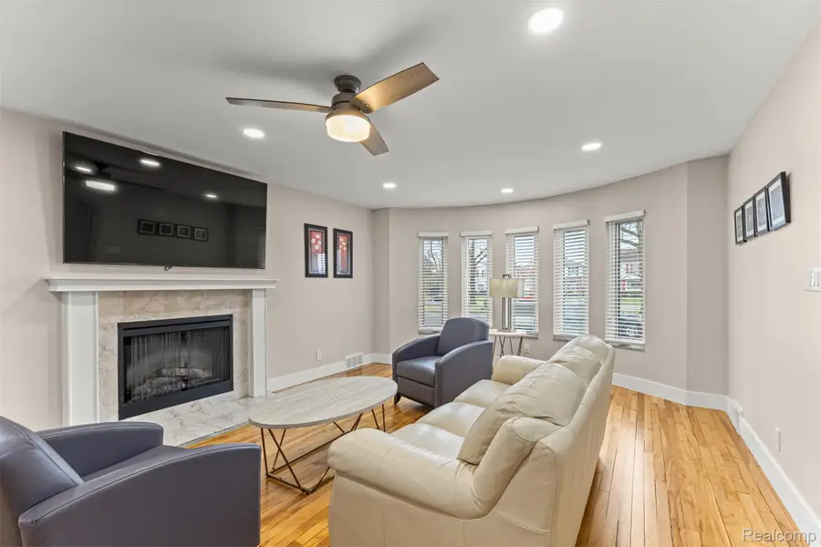 5235 W Outer Drive, Detroit, MI 48235 - #3