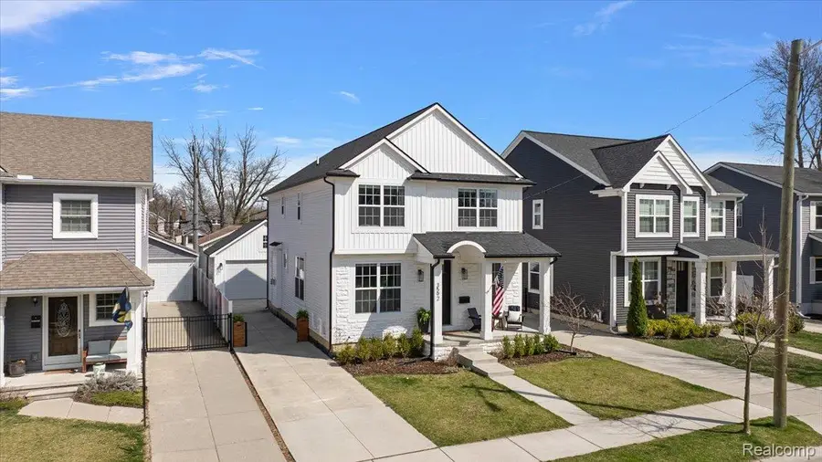 3592 Oakshire Avenue, Berkley, MI 48072 - #2