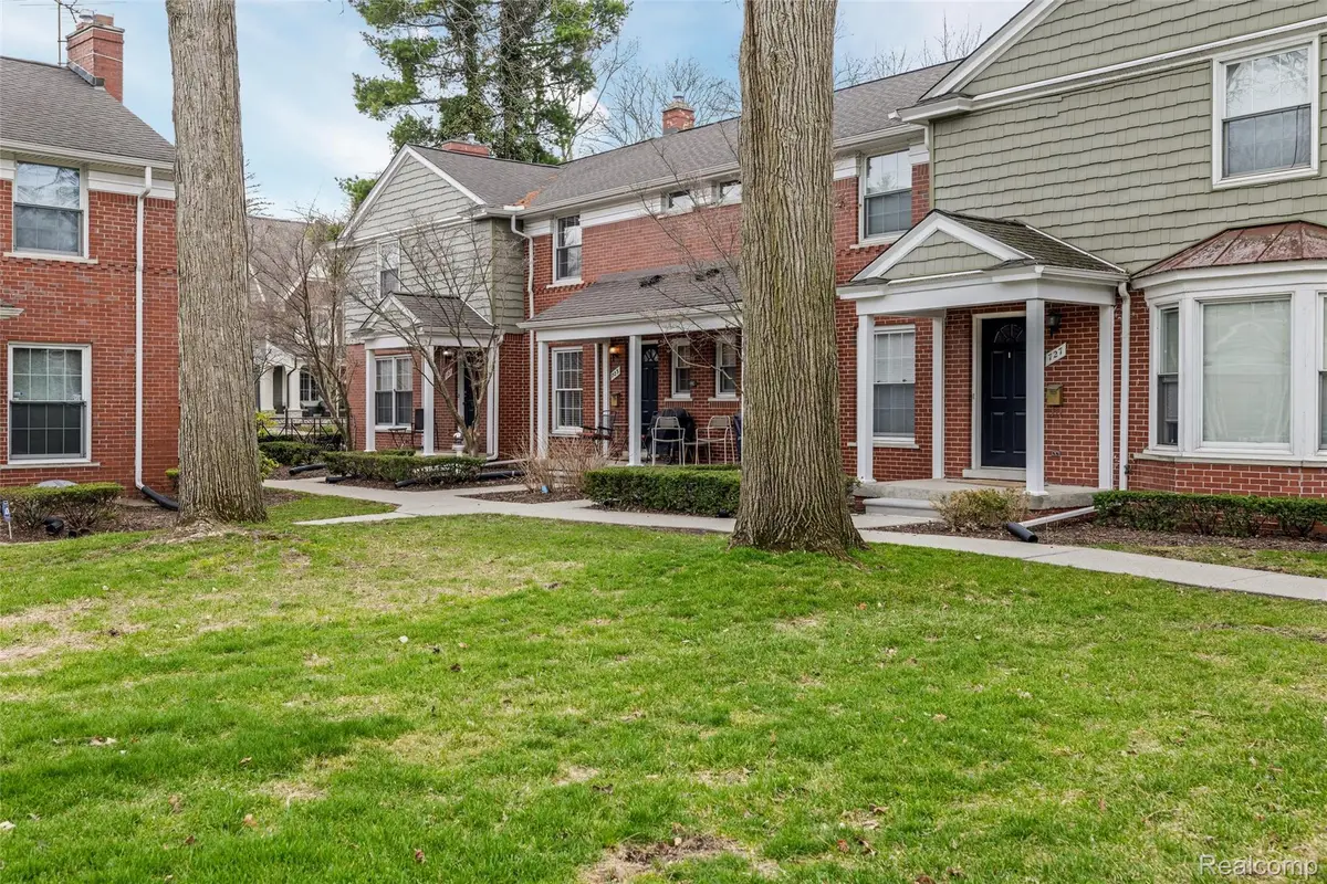 723 N Old Woodward Avenue #5, Birmingham, MI 48009 - #1