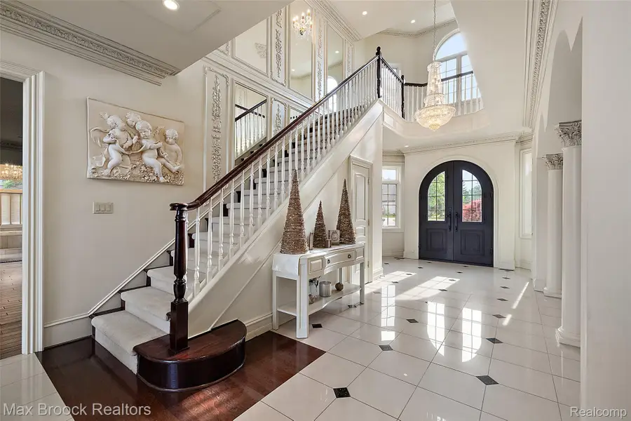 7428 Foxburg Court, Clarkston, MI 48348 - #2