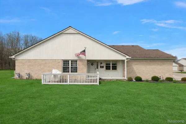 25400 Samantha Drive #41, Chesterfield, MI 48051