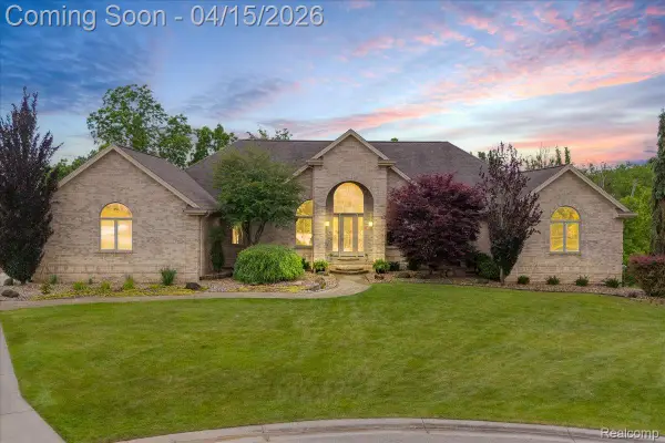 550 Kings Fairway Court, GrandBlanc, MI 48439