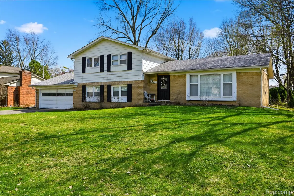 5585 Castleton Drive, West Bloomfield, MI 48322 - #1