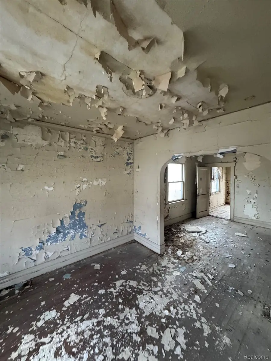 6463 Crane Street, Detroit, MI 48213 - #2