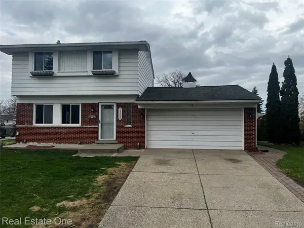 39394 Carrie Drive, SterlingHeights, MI 48313