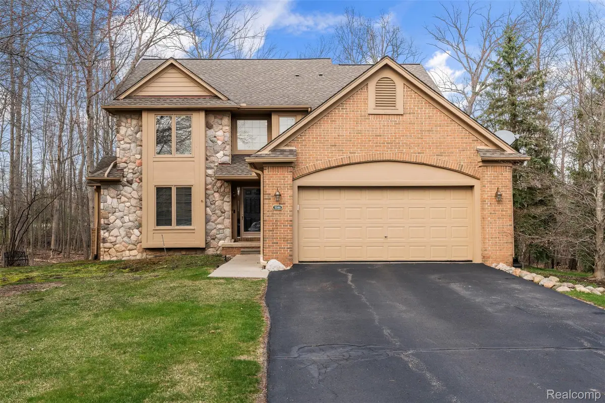 5146 Lagoons Circle #22, West Bloomfield, MI 48323 - #1