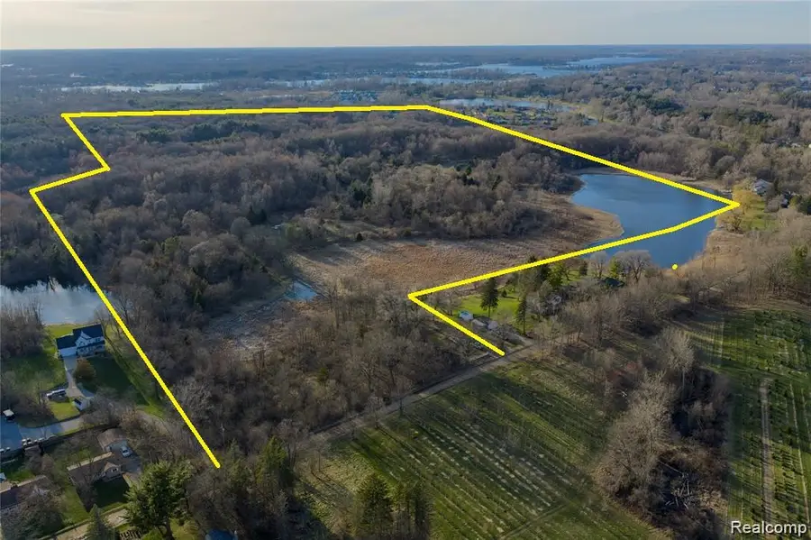 14400 Eddy Lake Road, Fenton, MI 48430 - #2