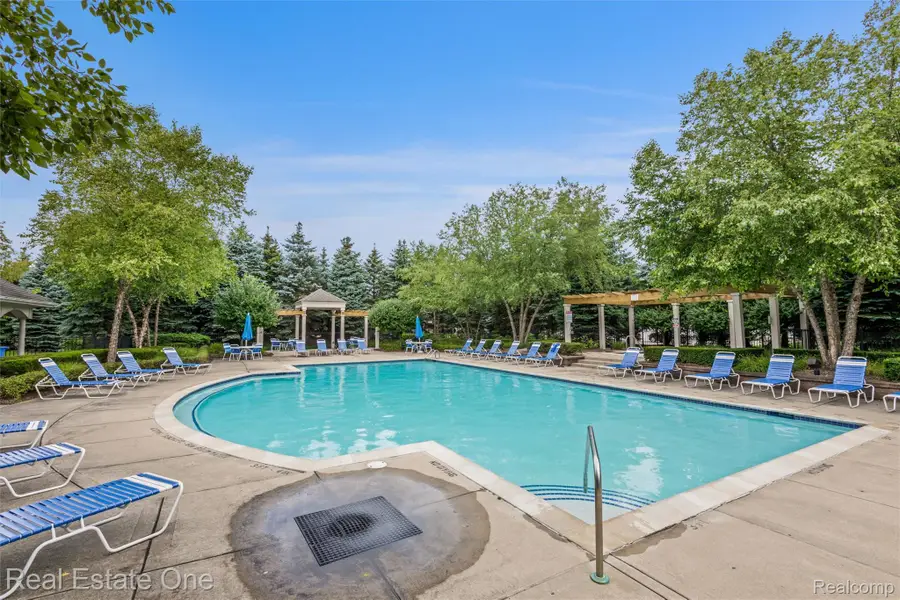 30200 Chesapeake Circle, Commerce, MI 48390 - #2