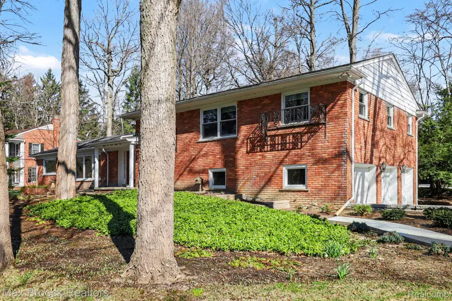 22724 King Richard Court, Southfield, MI 48025 - #2