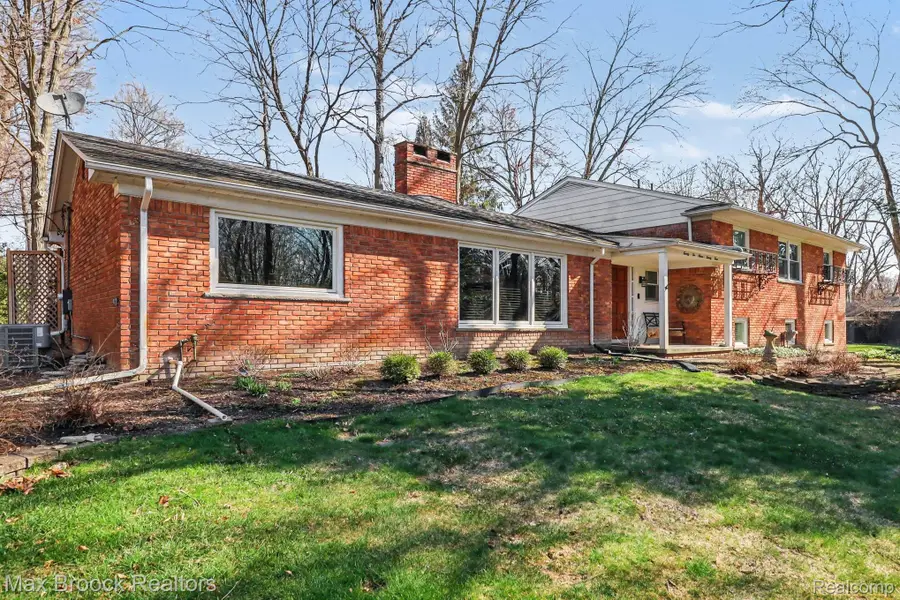 22724 King Richard Court, Southfield, MI 48025 - #3