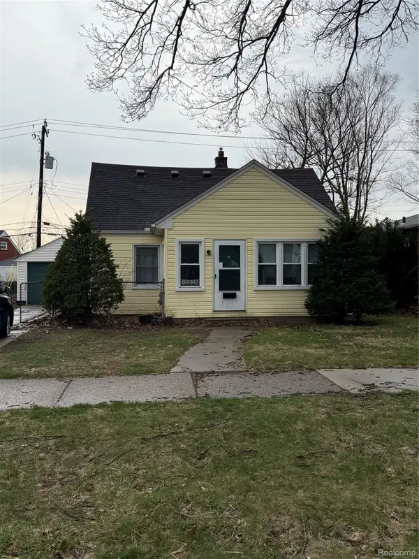 15834 Stephens Drive, Eastpointe, MI 48021