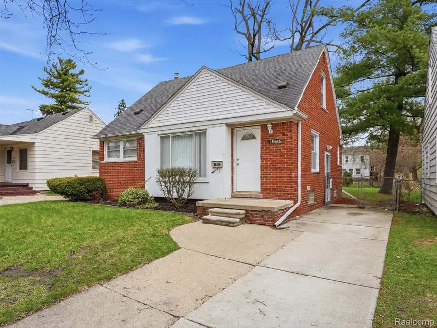 18686 Brady, Redford, MI 48240 - #2