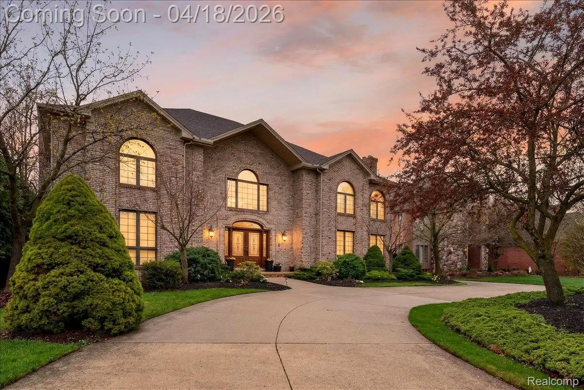 8657 Marquette Drive, Grosse Ile, MI 48138 - #1