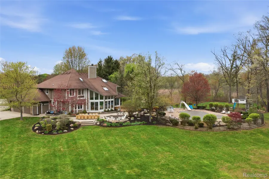 7527 Koby Court, White Lake, MI 48383 - #3