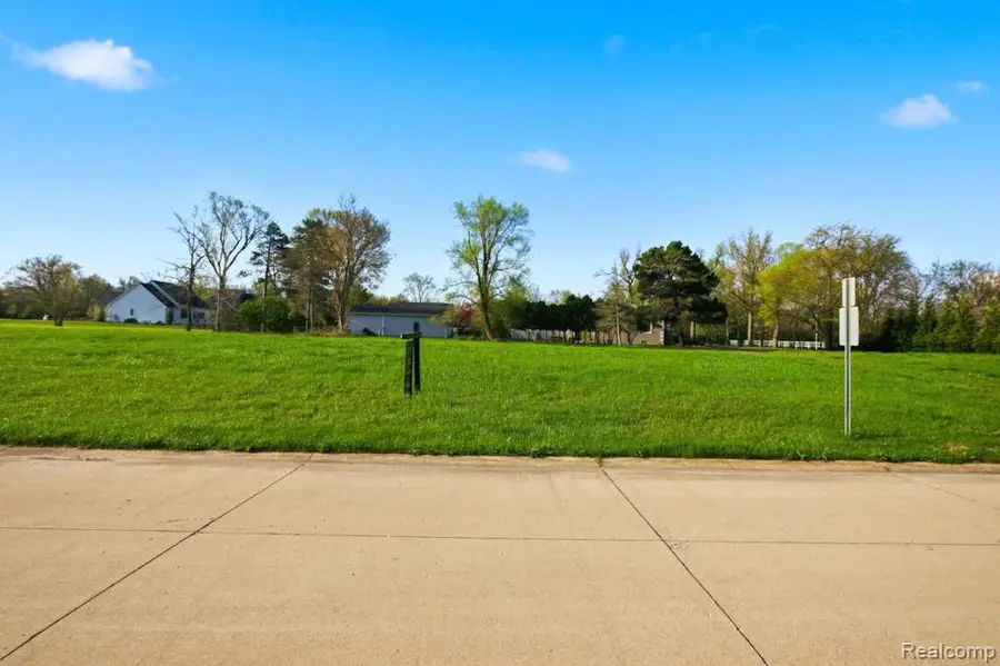 21 Potowatomi Drive, Grosse Ile, MI 48138 - #2